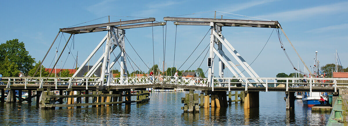 Hotel zur Brücke - Wiecker Klappbrücke Sliderbild