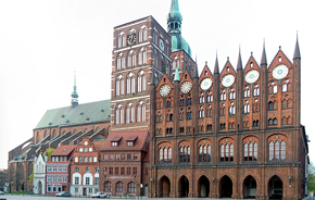  Rathaus am Alten Markt,  Karl-Heinz Gottschalk (goka)/pixelio.de 